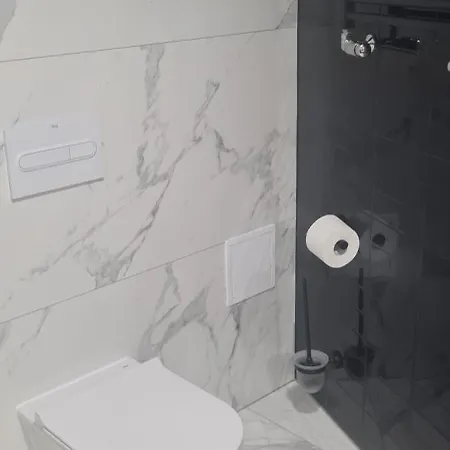 Czarna Perla Czarna Gora 404